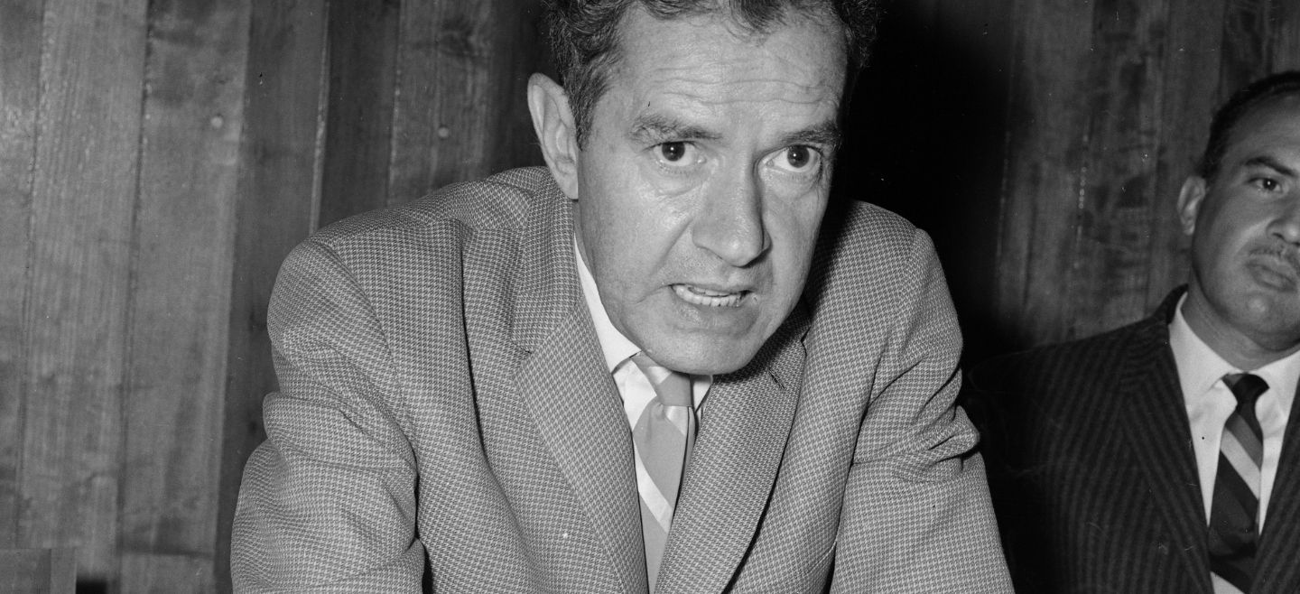 Archivo Antiguo. El Informador. El cuentista y novelista jalisciense, Juan Rulfo, durante la pl�tica y lectura auto cr�tica dada a partir de las 20:30 horas en el auditorio de la Casa de la Cultura Jalisciense. Hemeroteca: 10 de Agosto de 1961.