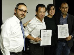 El documento fue firmado en presencia de los equipos ganadores de la más reciente edición del programa Reto Zapopan. EL INFORMADOR/A. Camacho