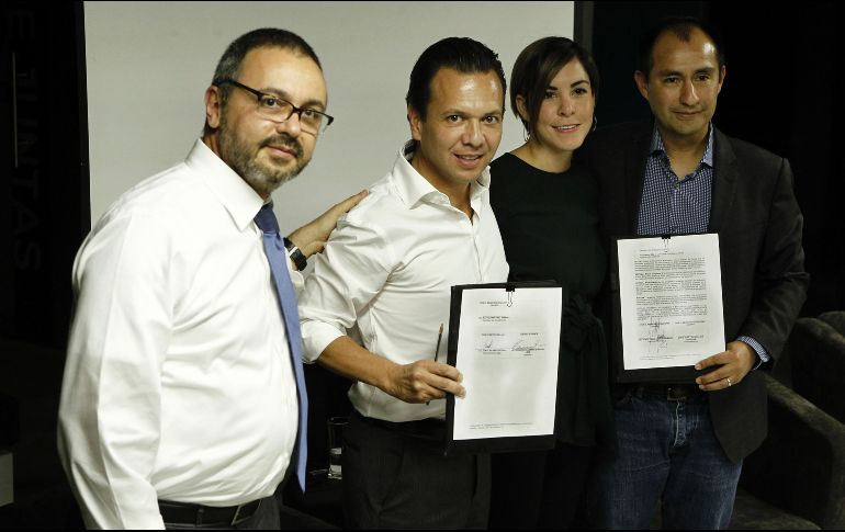 El documento fue firmado en presencia de los equipos ganadores de la más reciente edición del programa Reto Zapopan. EL INFORMADOR/A. Camacho