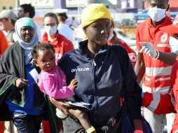 Además, en la nave llegan 11 mujeres embarazadas y un recién nacido. AFP / A. Fucarini