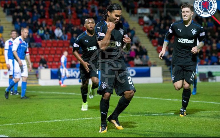Peña comienza a corresponder a la confianza del técnico portugués Pedro Caixinha. Twitter/@RangersFC