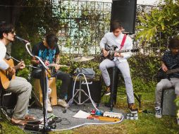 La banda tapatía Colores Santos busca dar un discurso musical en donde evidencia lo que pasa en su entorno. ESPECIAL