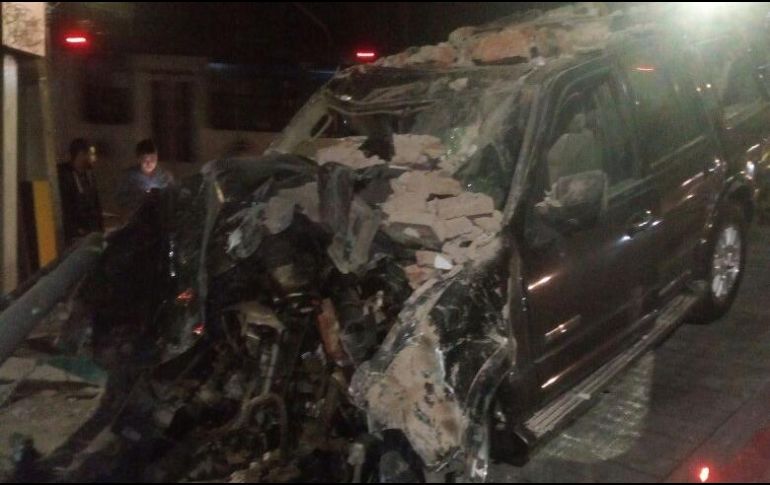 El chofer sólo presentó lesiones consideradas de levedad. ESPECIAL/ Bomberos Guadalajara