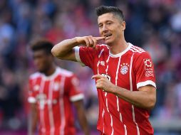 En el Allianz Arena, Julian Schuster en propia puerta abrió la cuenta bávara. Kinsgley Coman, Thiago Alcántara, Robert Lewandowski y Joshua Kimmich completaron el festival. AFP / C. Stache