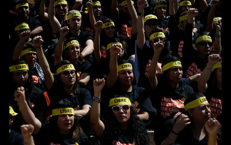 Un grupo de personas participan en la manifestación contra la trata de personas y la esclavitud que se realizó en la Ciudad de México y otras ciudades del mundo. AP / M. Ugarte