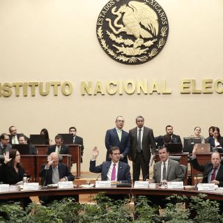 Cierran registro a Presidencia por vía independiente
