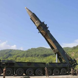 EU negociará con Corea del Norte “hasta primera bomba”: Tillerson