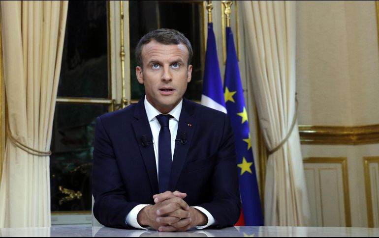 El presidente francés Emmanuel Macron anunció esta decisión durante su primera gran entrevista, la cual fue televisada. AFP / P. Wojazer