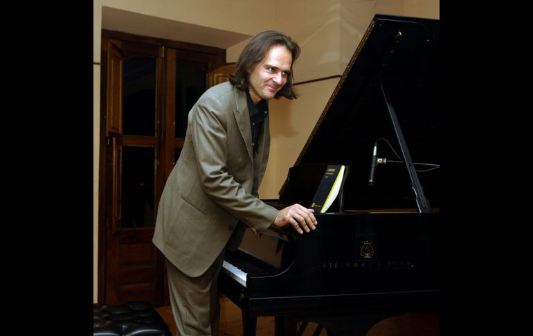 2010 - Concierto ofrecido por el pianista Gergely Boganyi, en las instalaciones de la Fundación Jesús Álvarez del Castillo.