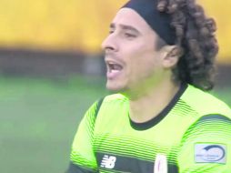 Memo Ochoa tuvo una buena actuación ayer ante el Kortrijk. ESPECIAL
