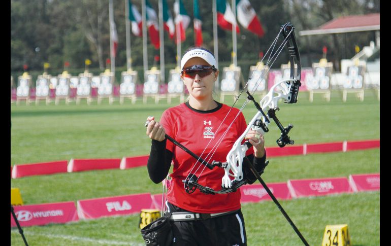 Linda Ochoa. La tapatía es la experimentada del equipo de tiro con arco compuesto. NTX