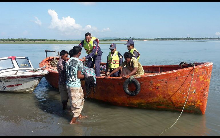 a embarcación se hundió cerca de Majer Char alrededor de las 5:30 horas. AFP/J. Mahmud