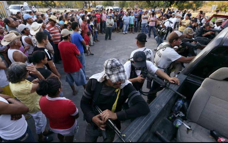 Algunos pobladores pidieron ser ellos mismos quienes se encarguen de la seguridad, como en su momento hicieron las autodefensas. EFE/Archivo