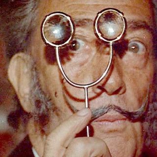 Juez desestima que sea hija de Dalí la mujer que lo demandó