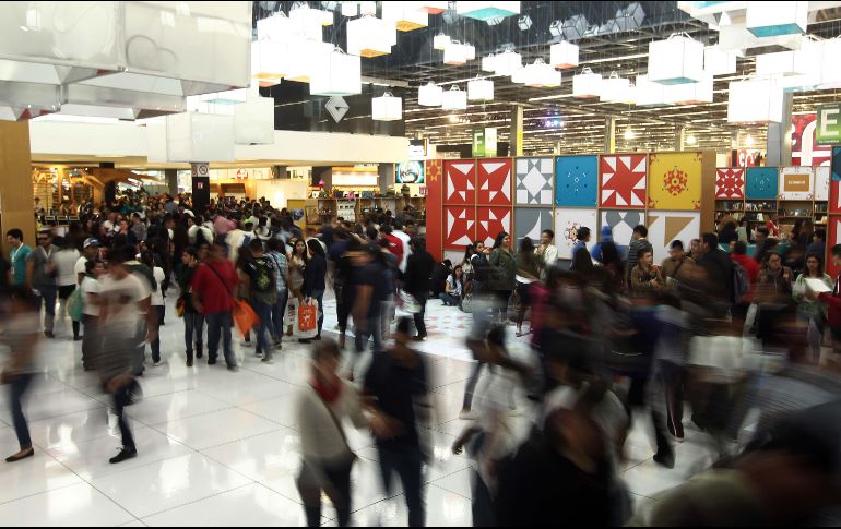 Para las personas que vivan fuera de Guadalajara podrán apartar los boletos vía telefónica. EL INFORMADOR/ ARCHIVO