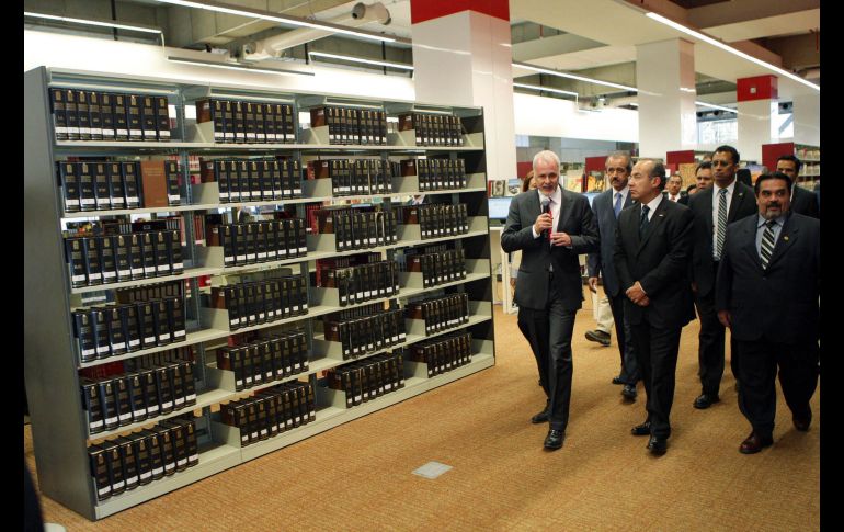 Apertura. El presidente, Felipe Calderón encabezó la ceremonia de inauguración de la biblioteca pública “Juan José Arreola”.