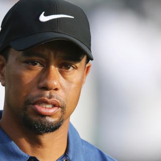 Tiger Woods ya puede entrenar sin restricciones