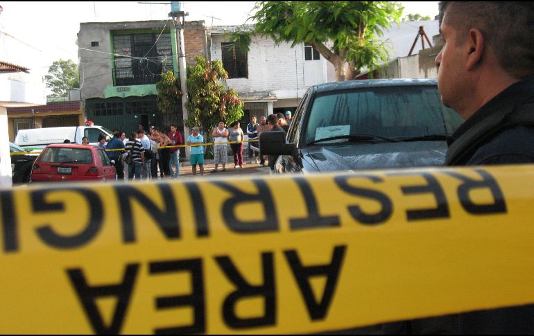 Peritos en criminología recopilaron datos, evidencias y testimonios de los hechos, a fin de identificar al presunto homicida. EL INFORMADOR / ARCHIVO