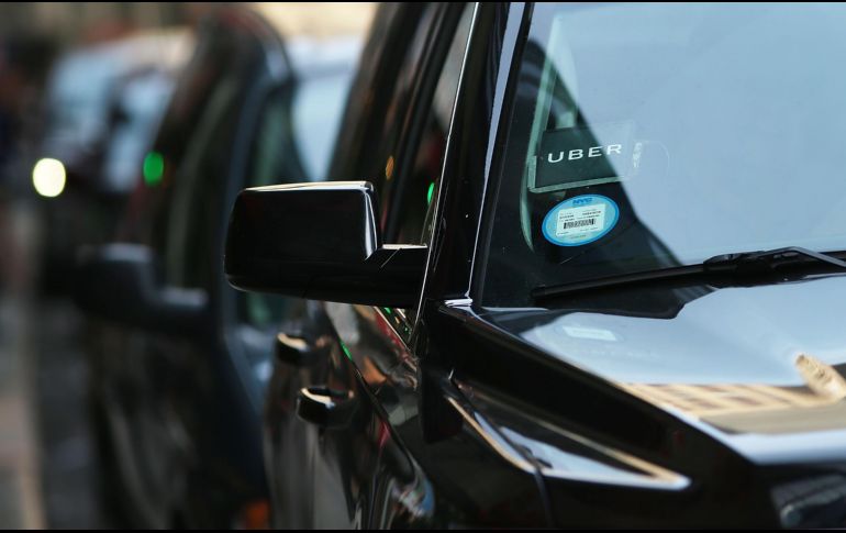 Los coches de Uber en la Ciudad de México ya operan asegurados por Sura; en el resto de ciudades del país será AXA quien se encarge. AFP/Archivo