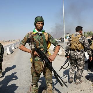 Fuerzas iraquíes toman dos campos de petróleo en Kirkuk