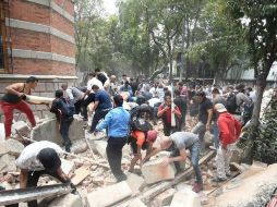 El sismo causó daños en edificios de las colonias Roma y Condesa. AFP / A. Estrella