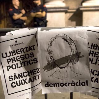 Protestan en Cataluña contra encarcelamiento de independentistas