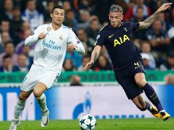 Al minuto 42 Cristiano (I) convirtió un penalti cometido sobre Toni Kroos. AP/ F. Seco