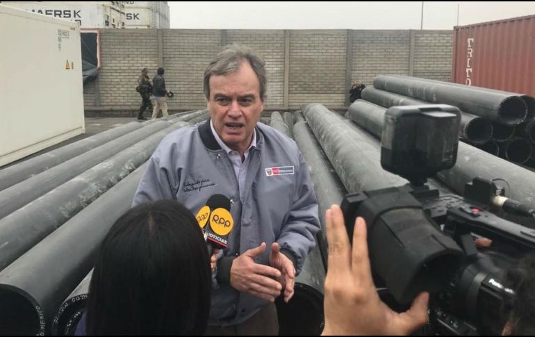 El cargamento se halló mezclado en ocho tubos sintéticos de gran tamaño, informó el ministro peruano del Interior, Carlos Basombrío. TWITTER / @CarlosBasombrio