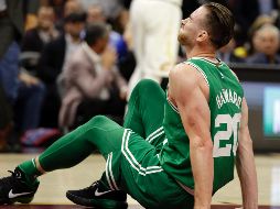 En su debut con Boston, Gordon Hayward sufrió una fractura. AP / T. Dejak