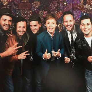 Los Claxons se reúnen con Paul McCartney