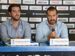El directivo del equipo de los Gallos (D) dijo que el trabajo del silbante Érick Yahir Miranda, en el juego contra Cruz Azul, fue ''un robo''. MEXSPORT / ARCHIVO