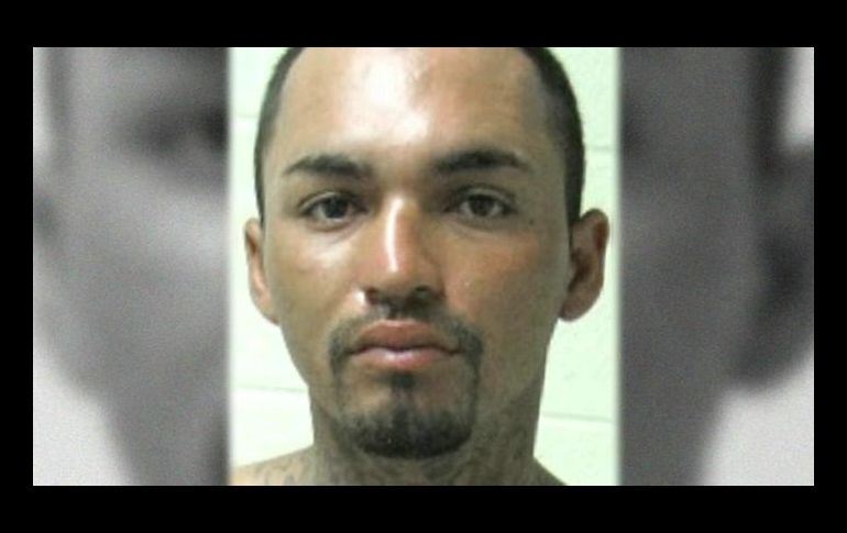 Un registro subsiguiente mostró que Calderón es un ciudadano mexicano con varias deportaciones y un extenso historial delictivo. ESPECIAL