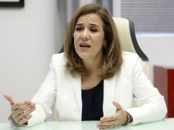 Zavala invitó a los ciudadanos a sumarse a su causa y a la recolecta de firmas. SUN/ ARCHIVO