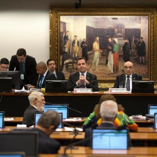 Michel Temer sobrevive a primera votación por cargos