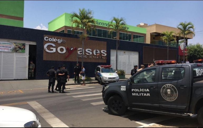 El grave incidente ocurrió hacia el mediodía de este viernes en el Colegio Goyases, una institución privada ubicada en un exclusivo conjunto residencial en Goiania. ESPECIAL / g1.globo.com