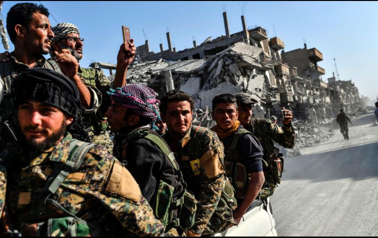 Las Fuerzas Democráticas Sirias, respaldadas por Estados Unidos y combatientes kurdoárabes sirios, arrebataron el control de Raqa tras cuatro meses de combates. AFP/B. Kilic