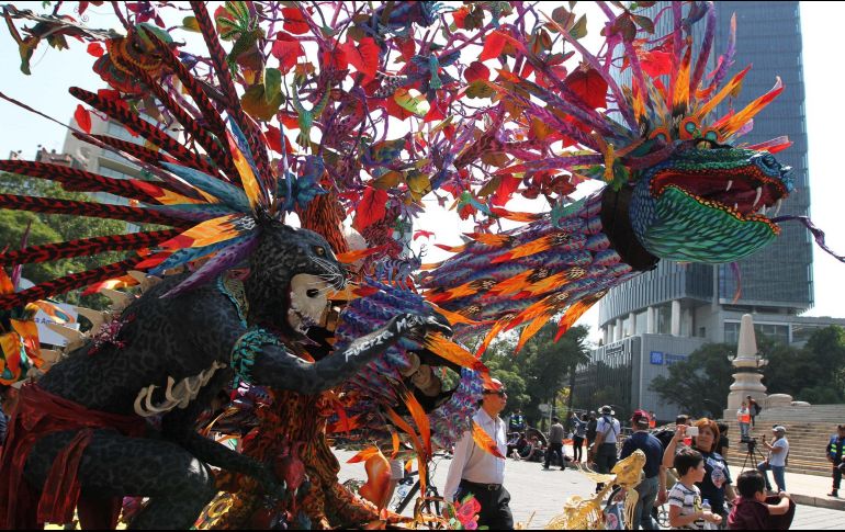 Las criaturas imaginarias en papel mache, barro o madera, fueron seguidas por más de 40 mil personas. NTX / A. Rodríguez