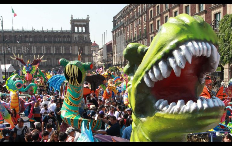 El evento ocurre en anticipo a las celebraciones del Día de Muertos del 1 y de 2 de noviembre. EFE / M. Guzmán