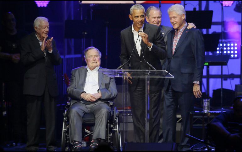 La última vez que los cinco estuvieron juntos fue en 2013, en la ceremonia de inauguración de la biblioteca presidencial de George W. Bush en Dallas. AP / LM. Otero