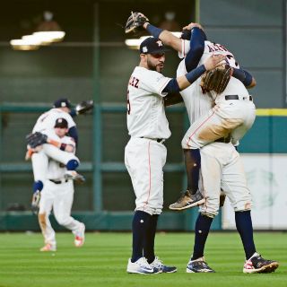 Houston, tenemos el pase