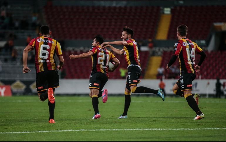 El gol del conjunto tapatío cayó al minuto dos por conducto del mediocampista Hibert Ruíz. ESPECIAL/ ARCHIVO