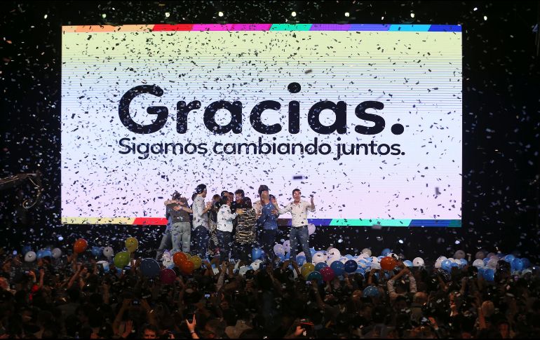 Los sondeos a boca de urna difundidos por las cadenas de televisión otorgaban al oficialismo un triunfo en la mayoría de las provincias. EFE / D. Fernández