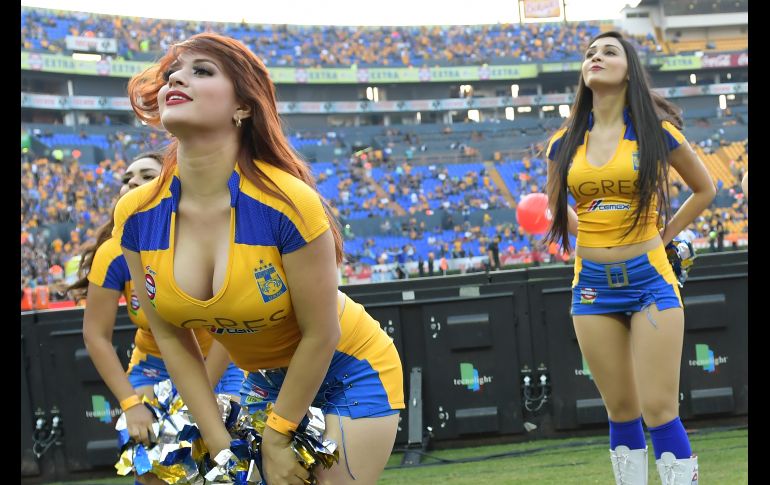 El espectáculo que se vive al borde de las canchas de la Liga MX es imposible de ignorar. MEXSPORT/J. Martínez