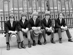 Young nació en 1946 en Glasgow, y en los 60's saltó a la fama como guitarrista de The Easybeats. ESPECIAL