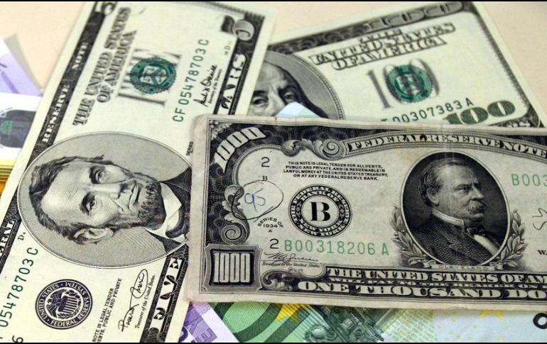 La institución financiera prevé que este lunes el tipo de cambio se cotice entre 18.85 y 19.05 pesos por dólar. EL INFORMADOR / ARCHIVO