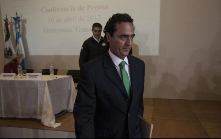 Alberto Elías Beltrán señala que dio vista para que se analice la actuación de Santiago Nieto y determinar si violó la ley. AP / ARCHIVO