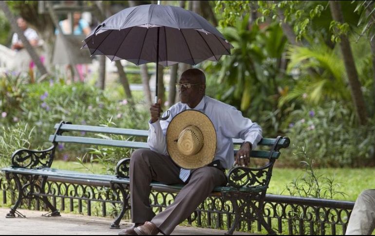 El tiempo será caluroso en el día y de fresco a frío en la noche y al amanecer, se espera descenso en la temperatura para mañana miércoles.