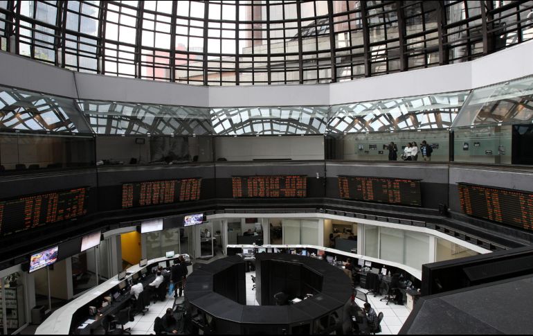 El mercado accionario mexicano concluyó en línea con sus pares estadounidenses. EFE / ARCHIVO