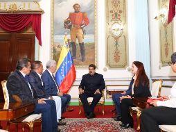 El lunes los gobernadores Antonio Barreto, Ramón Guevara, Alfredo Díaz y Laidy Gómez juraron sus cargos ante la directiva de la Constituyente. EFE / Prensa Miraflores