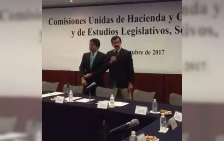 Los senadores de Morena, PAN, PRD y PT llegaron al acuerdo de retirarse del análisis de la Ley de Ingresos 2018. TWITTER / @JCRomeroHicks